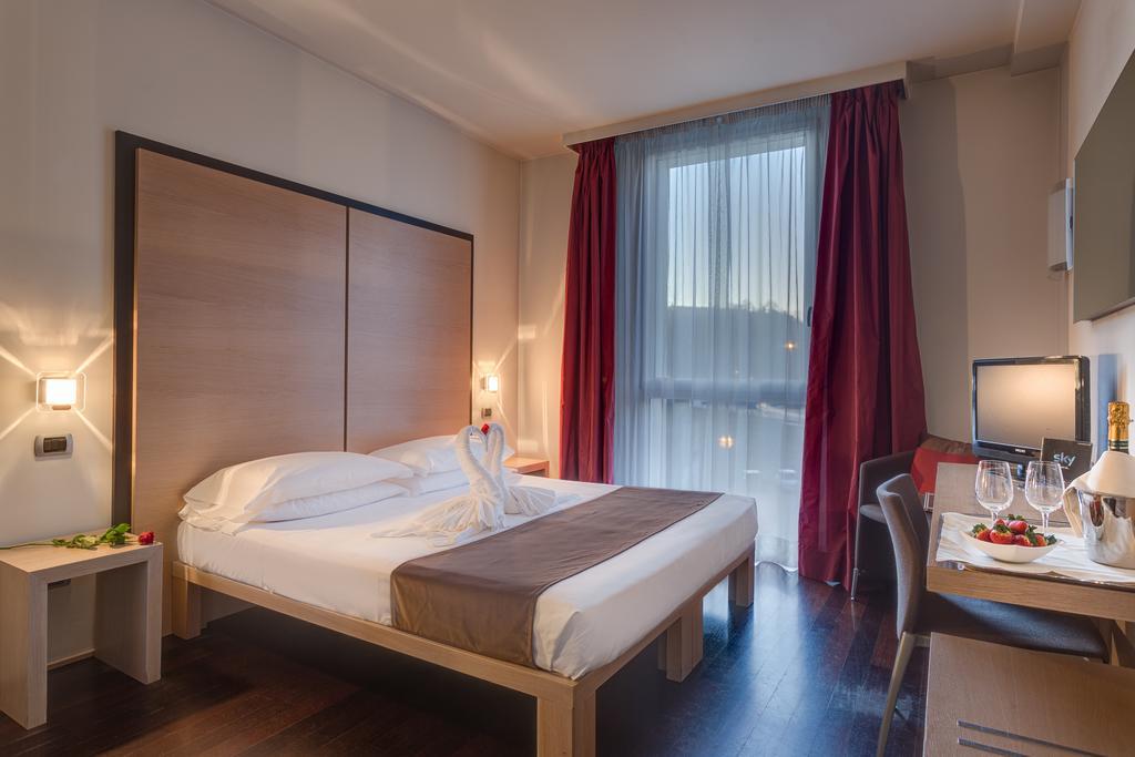 Best Western Hotel San Marco Siena Kamer foto